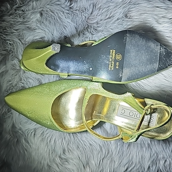 🩳 BEAUTIFUL  👠 HEELS - Picture 4 of 8